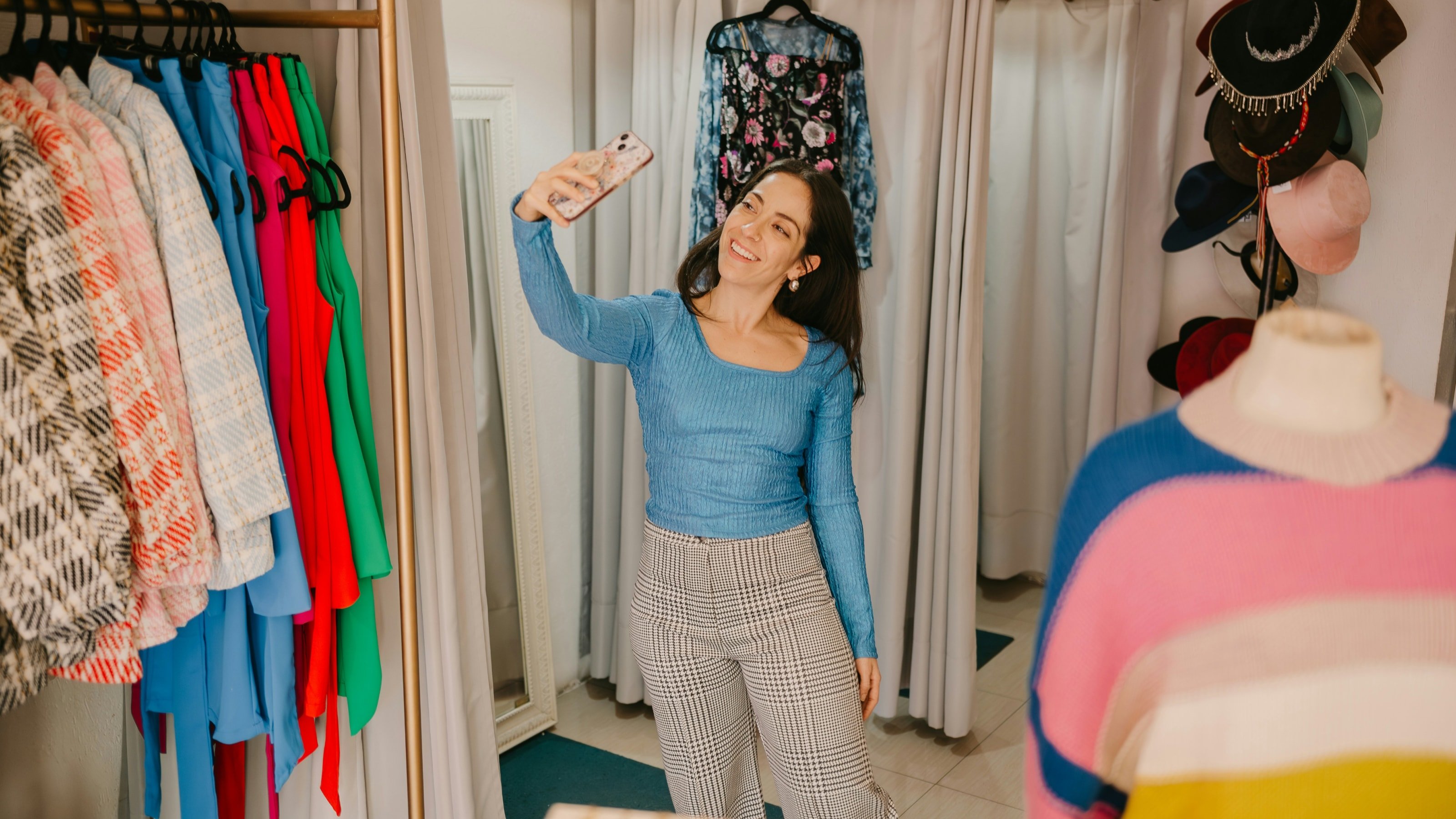 Create virtual try-ons and 3D previews